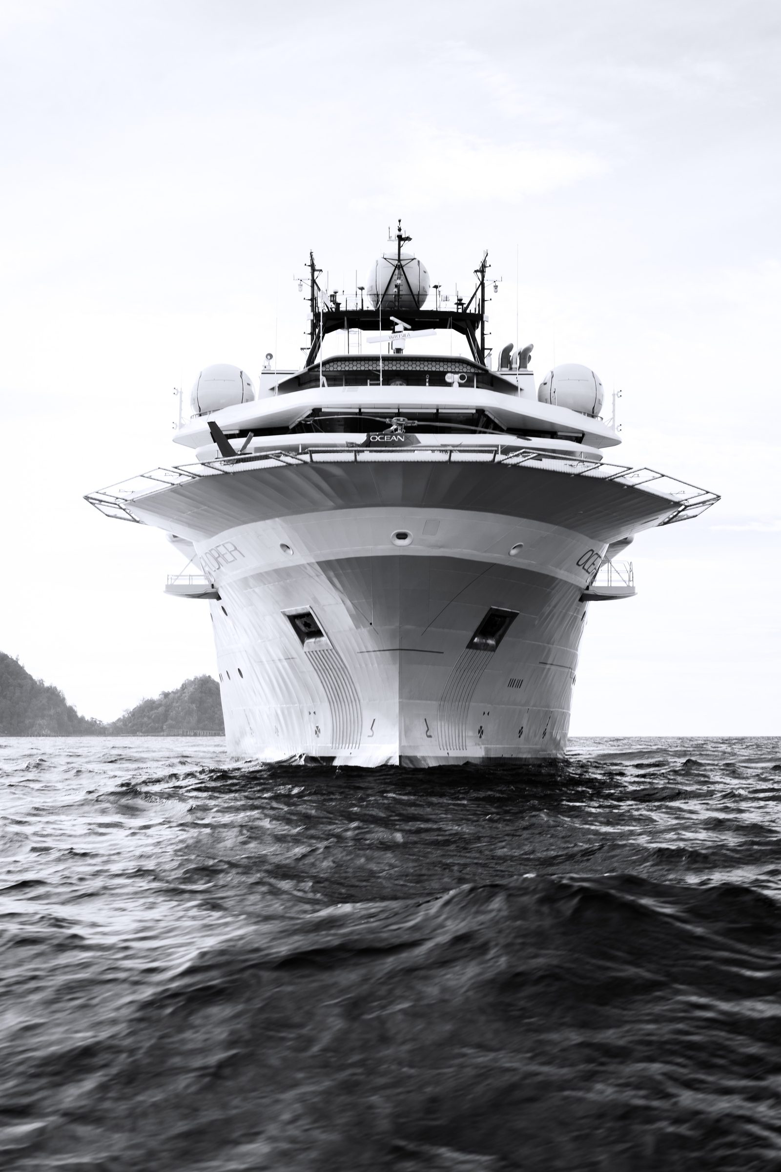 OceanXplorer research vessel, bow-on view